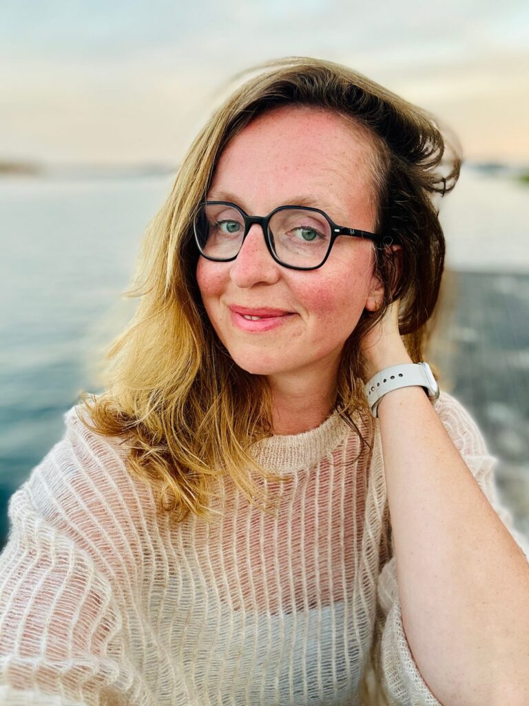 Karolina Dorenbos, oprichter van Flow Praktijk voor recht en groei